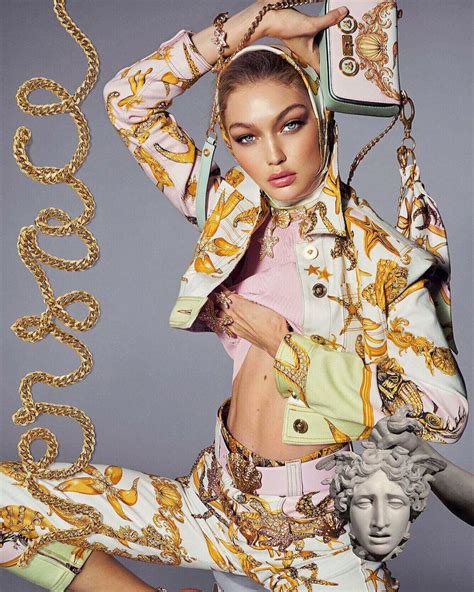 versace retro branding campaign spring 2018|Versace's Spring 2018 Campaign Is Stacked With a Supermodel .